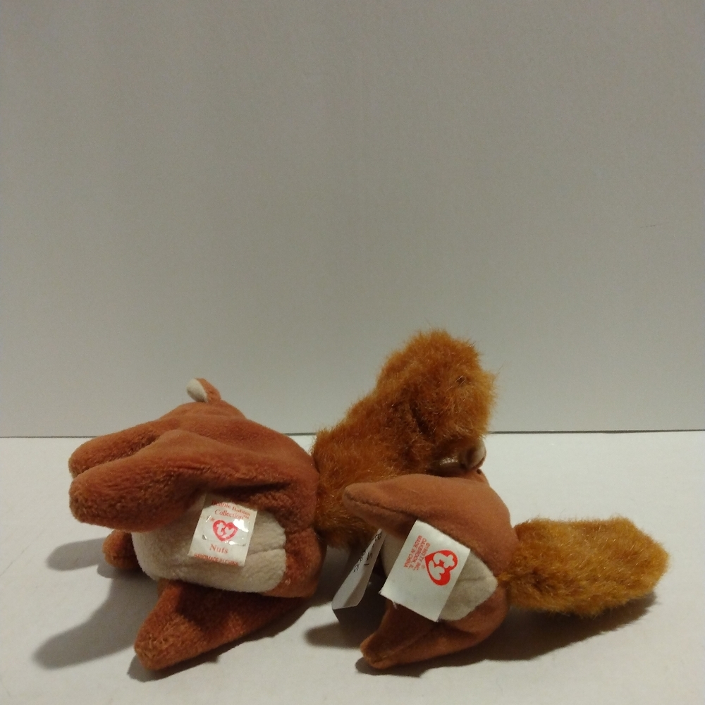 2 rare squirrel beanie babies. " Baby Nuts and Nuts" - Picture 2 of 3